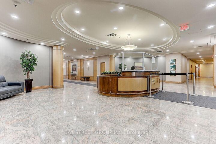 Property Photo:  5500 Yonge Street Ph3  ON M2N 7L1 