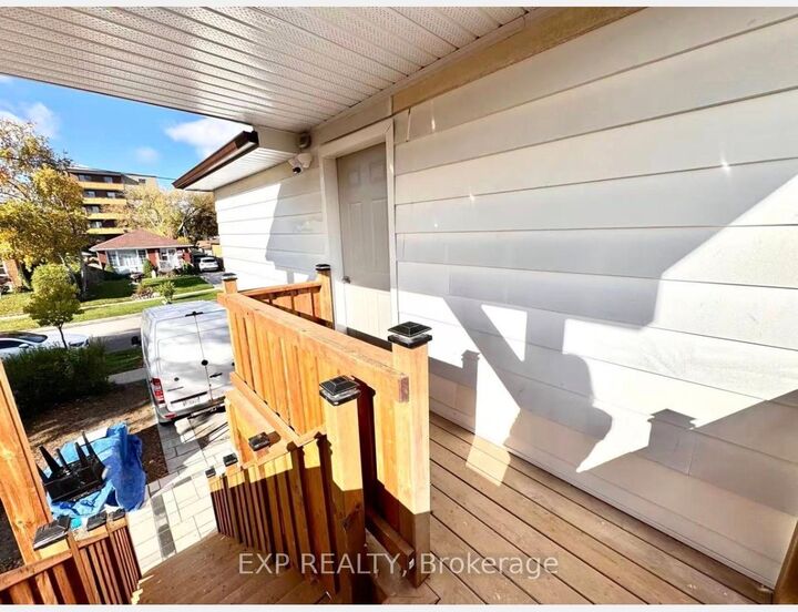 Property Photo:  15 Neddie Drive 2nd Floor  ON M1T 2S9 