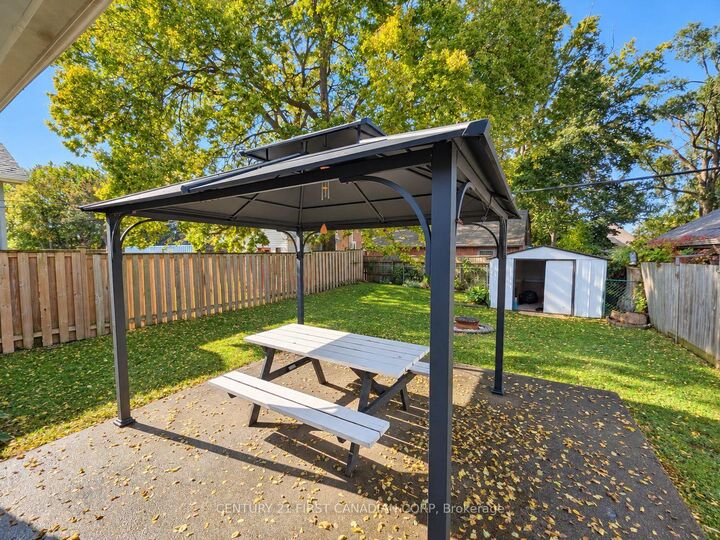 Property Photo:  193 St Julien Street  ON N5Z 2N1 