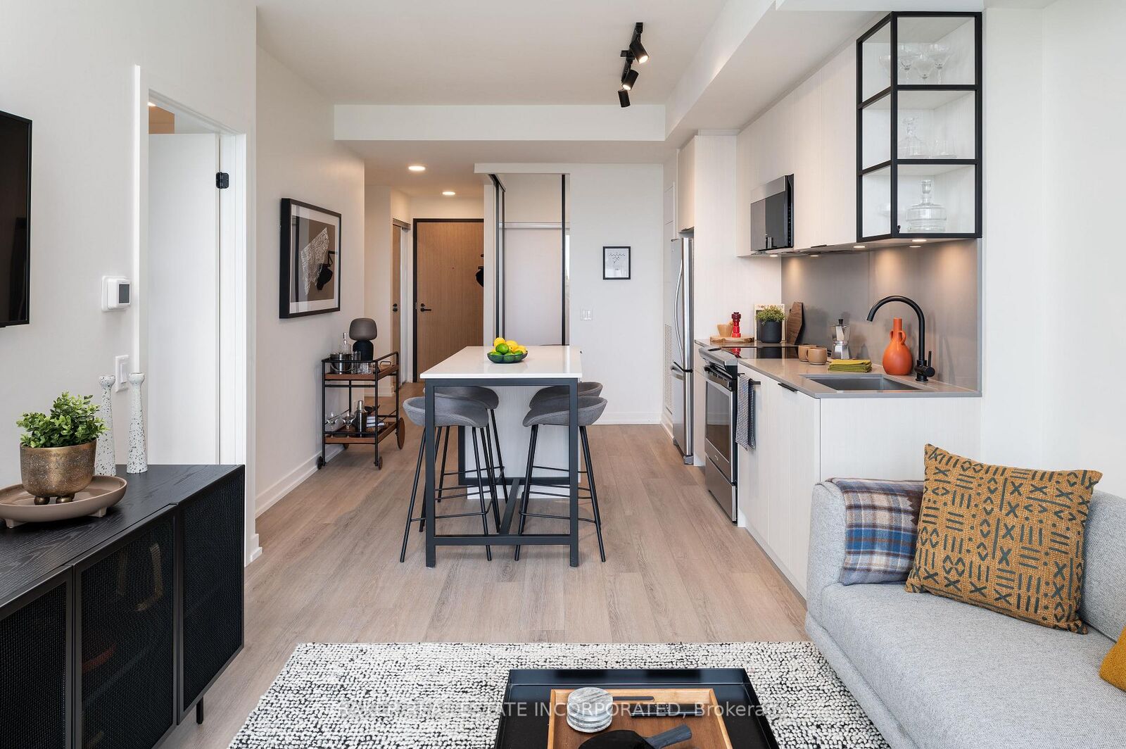 Property Photo:  740 Dupont Street 307  ON M6G 0A9 