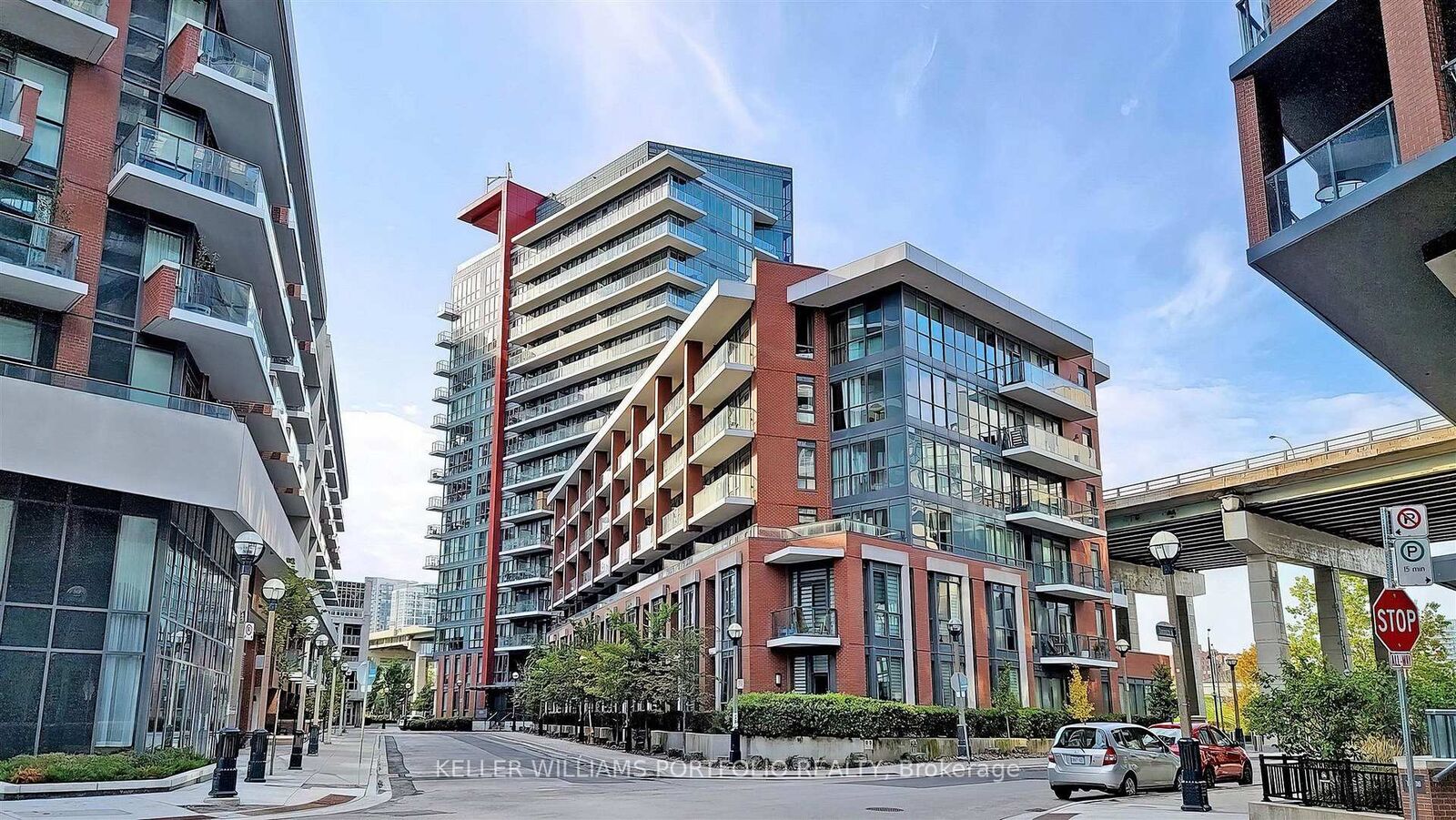 Property Photo: 50 Bruyeres Mews 1009 ON M5V 0H8