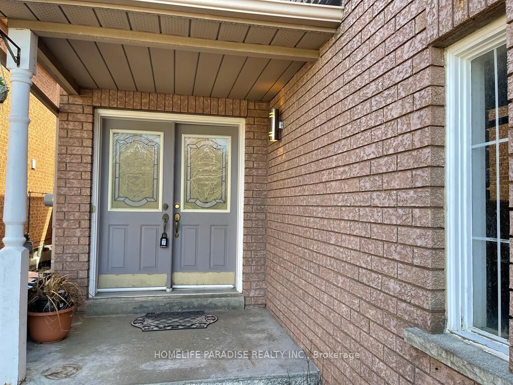 Property Photo:  3586 Indigo Crescent  ON L5N 7J2 