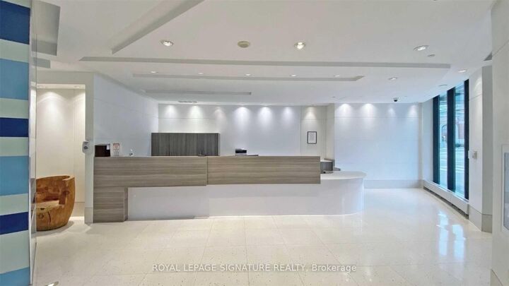 Property Photo:  600 Fleet Street Ph #1016  ON M5V 1B7 