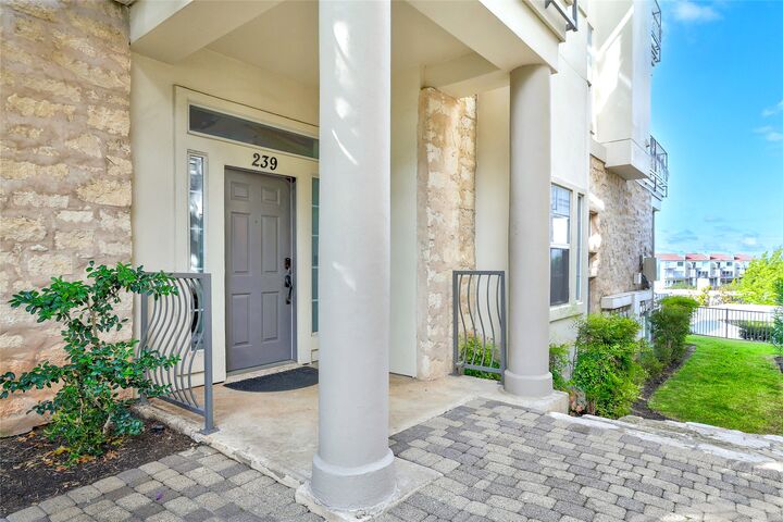 Property Photo:  2918 Ranch Road 620 N S239  TX 78734 