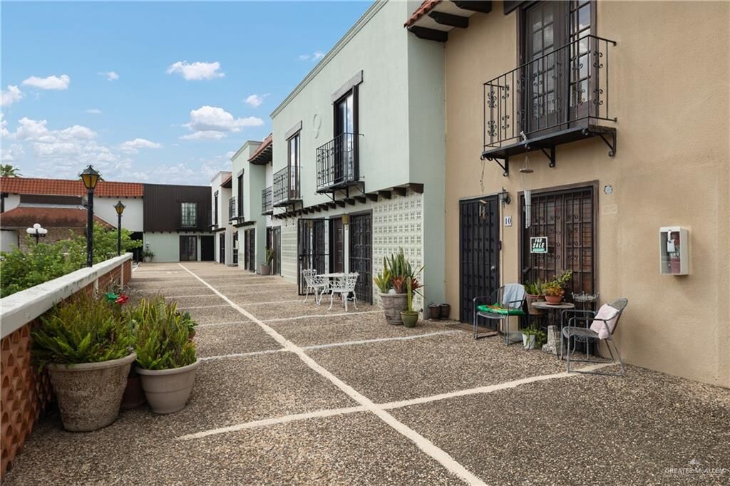 Property Photo:  1418 Beech Avenue 10  TX 78501 