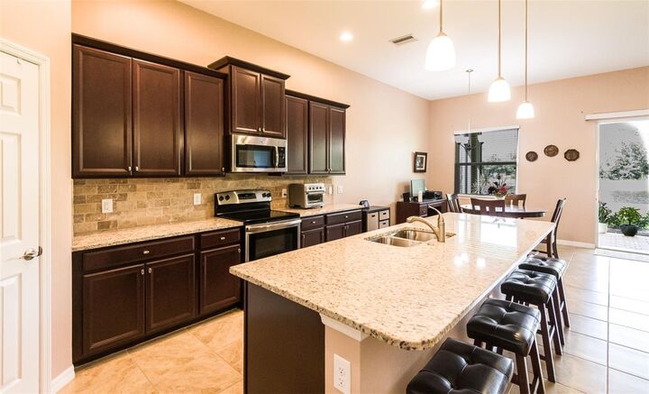 Property Photo:  11554 Blackfin Street  FL 34292 