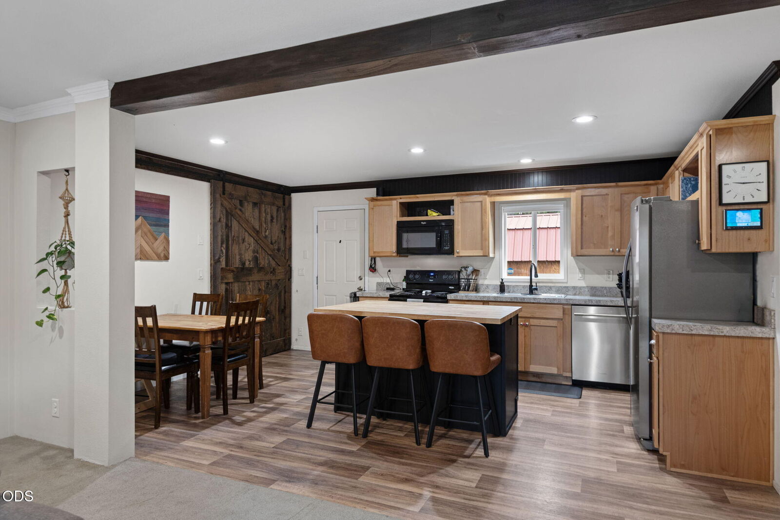 Property Photo: 55536 Gross Drive OR 97707