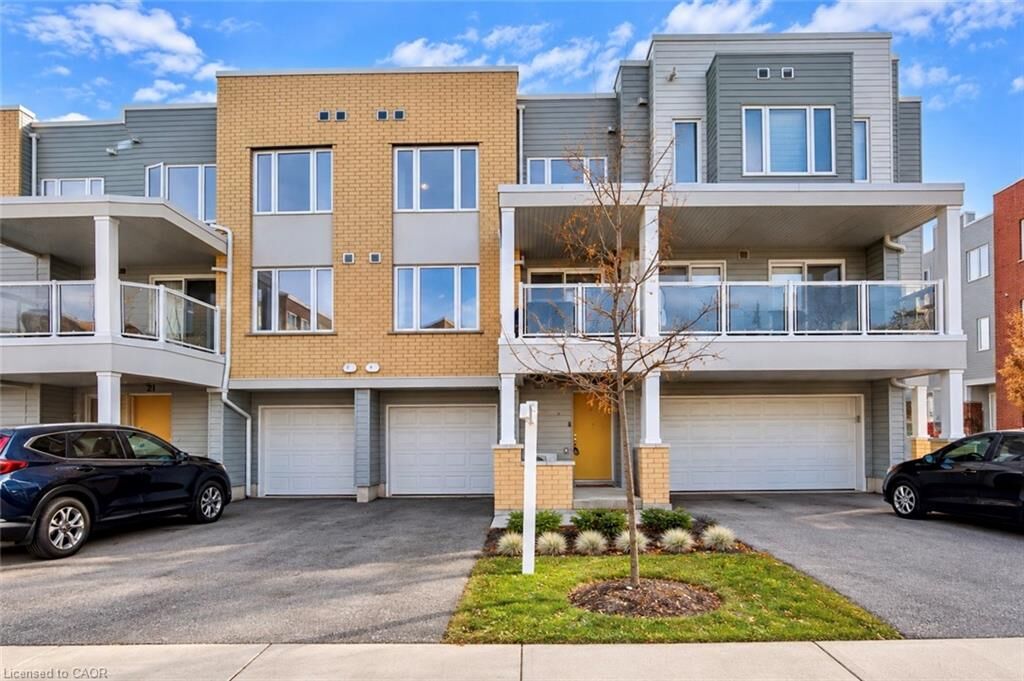Property Photo:  23 Valencia Avenue  ON N2R 0R7 