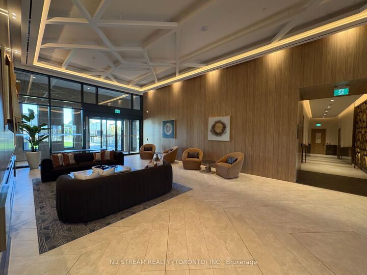 Property Photo: 5 Meadowdale Road 2303 ON L4K 0C7