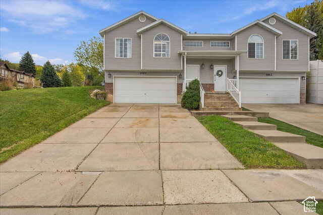 Property Photo:  1464 N Tartan Way E  UT 84041 