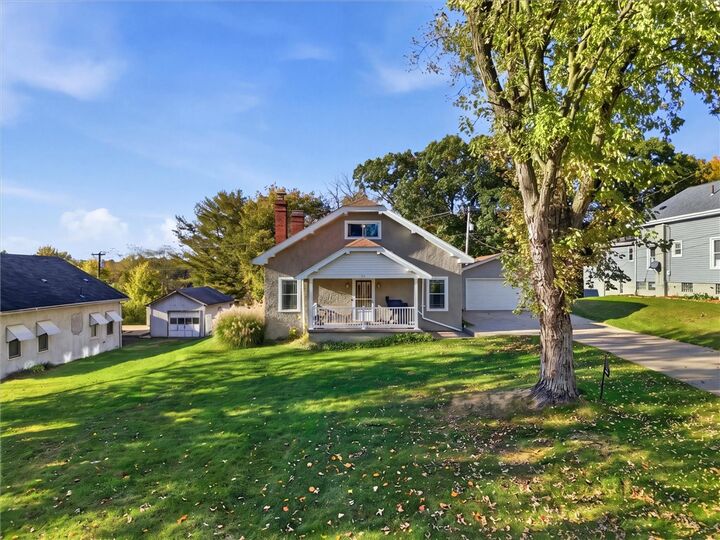 Property Photo:  505 5th St  PA 15054 