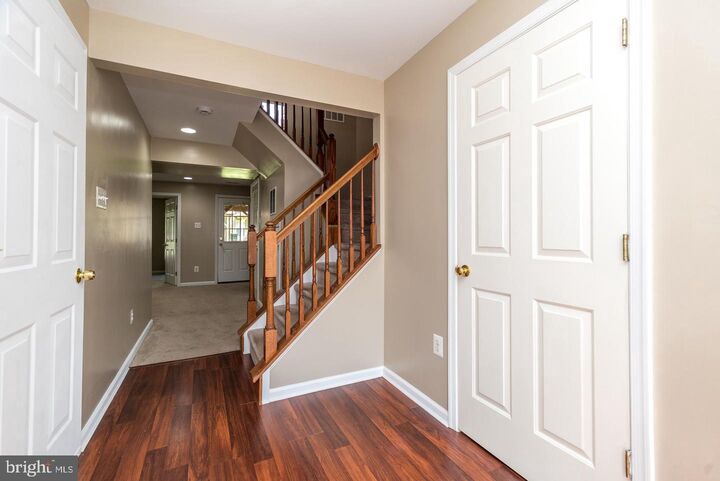 Property Photo:  607 Village Court  PA 18951 