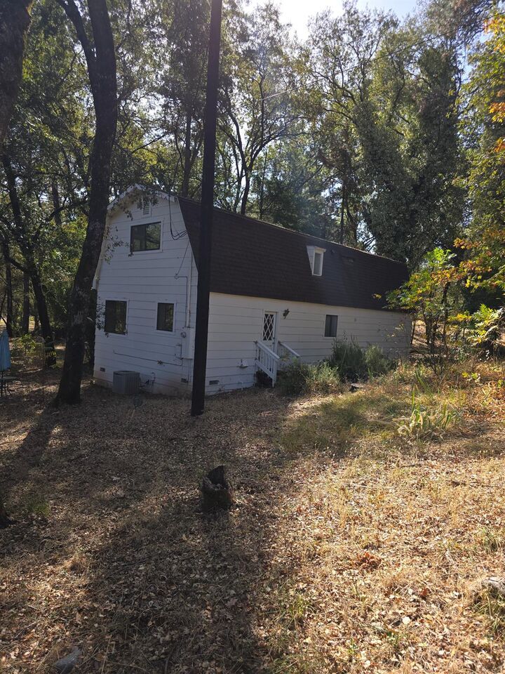 Property Photo:  17918 Woodglen Lane  CA 95946 