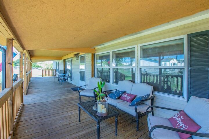 Property Photo: 153 Golden Coast Circle TX 75152