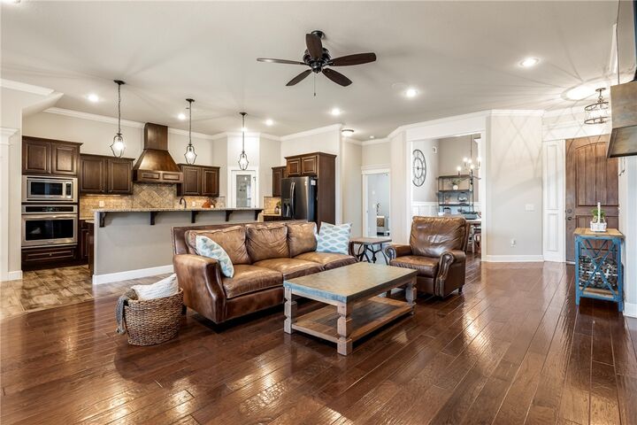 Property Photo:  1001 Osage View Drive  AR 72713 