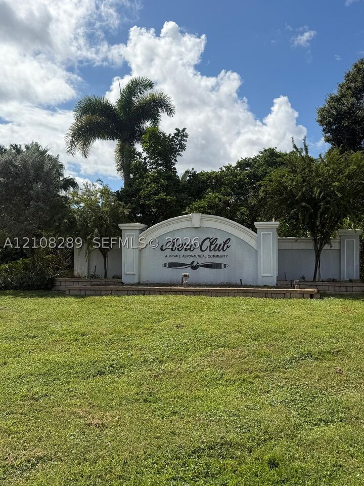 Property Photo:  15475 Hawker Ln  FL 33414 