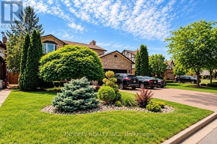 Property Photo:  683 Gauthier Drive  ON N8N 3P7 