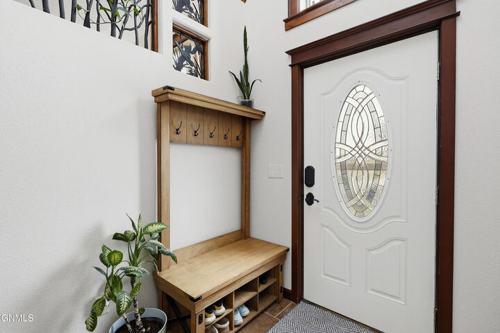 Property Photo:  801 Sunflower Lane SW  ND 58554 