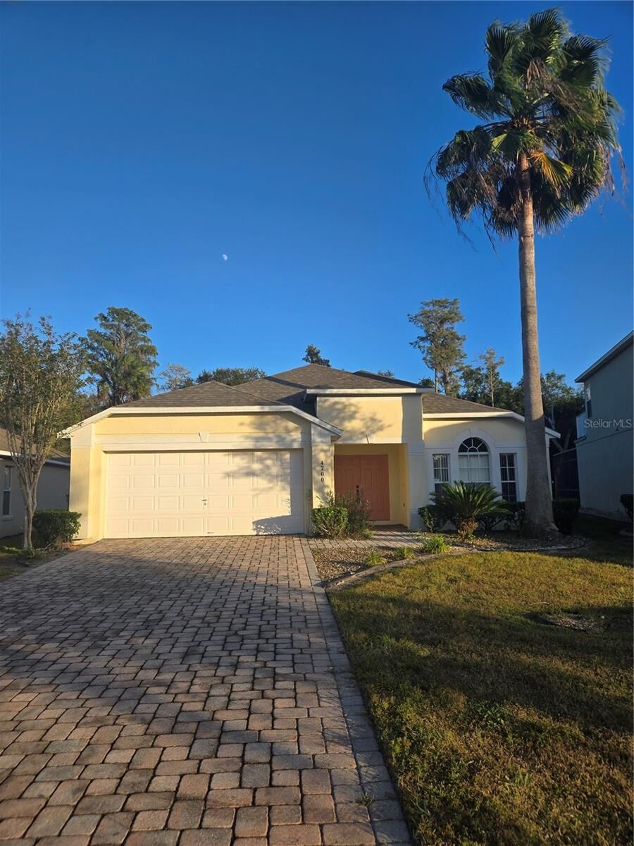 Property Photo: 4700 Cumbrian Lakes Drive FL 34746