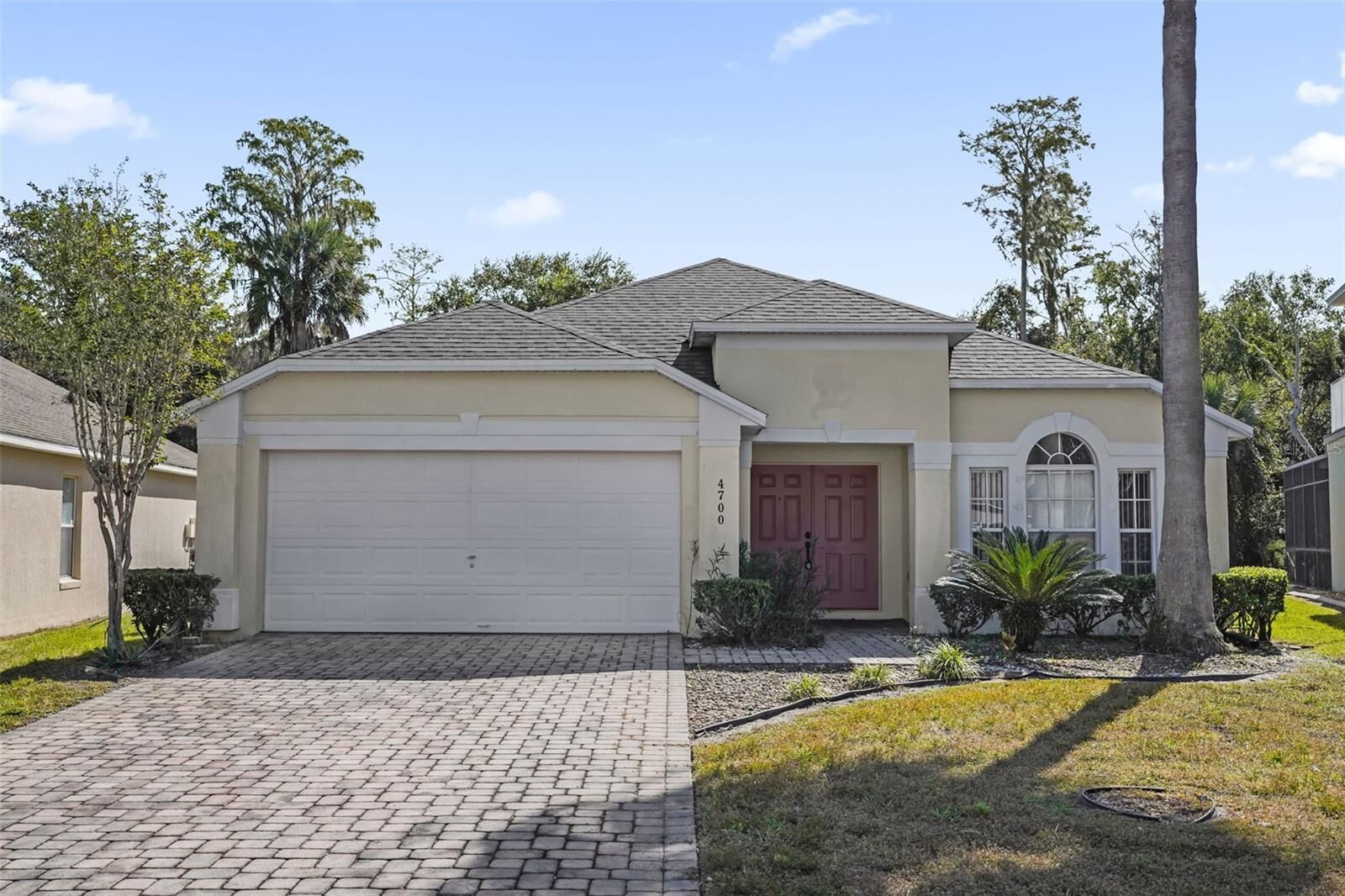 Property Photo: 4700 Cumbrian Lakes Drive FL 34746