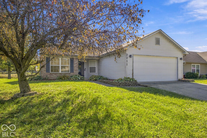 Property Photo:  2211 W Autumn Lane  IN 47201 
