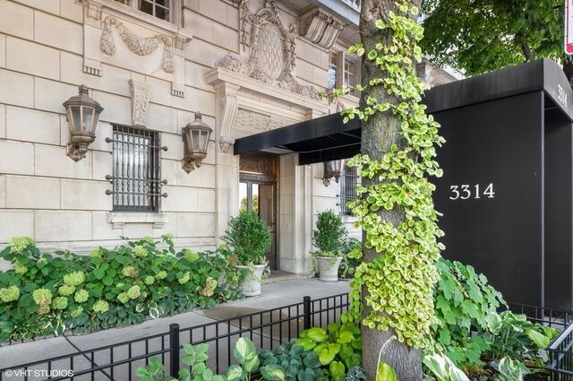 Property Photo:  3314 N Lake Shore Drive 7D  IL 60657 