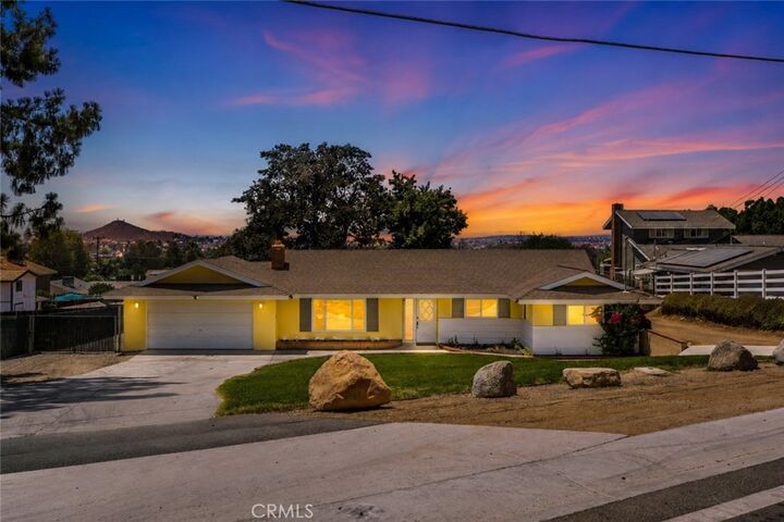 Property Photo:  4430 Crestview  CA 92860 