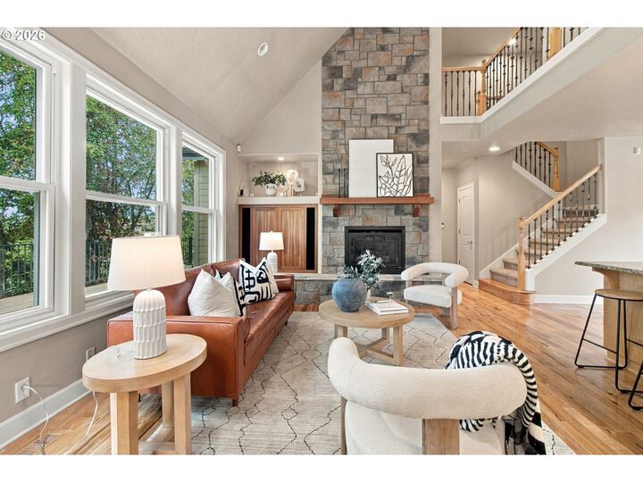 Property Photo: 2190 Wood Duck Way OR 97401