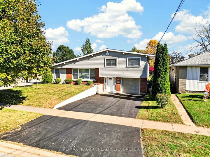 Property Photo: 4534 Pettit Avenue ON L2E 6L2
