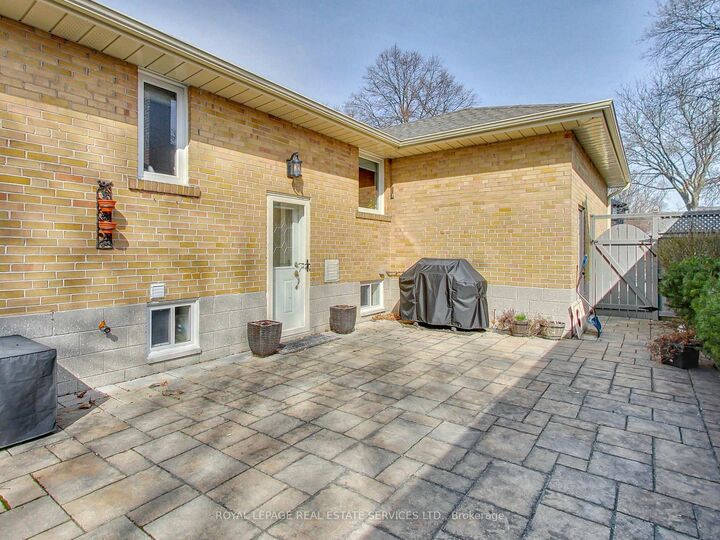 Property Photo:  51 Norseman Street Lower  ON M8Z 2P7 