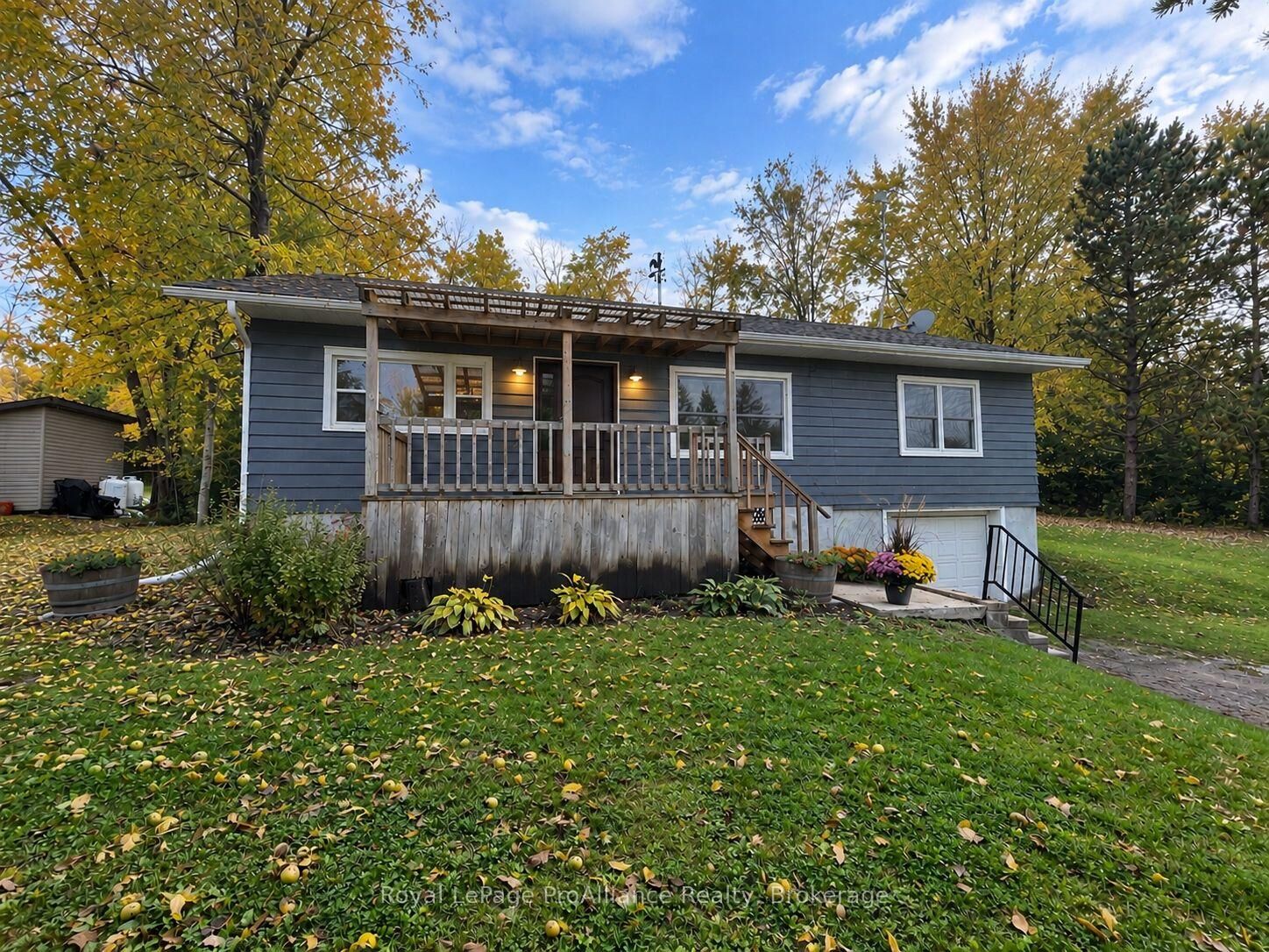 Property Photo:  1455 County Rd 3 N/A  ON K0K 1L0 