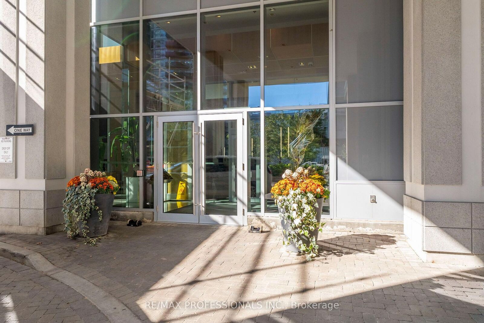 Property Photo:  16 Brookers Lane 901  ON M8V 0A5 