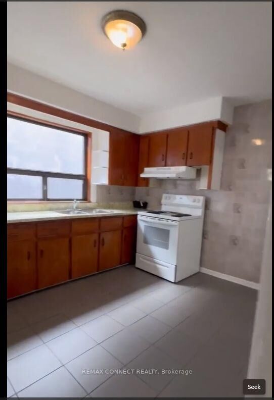 Property Photo:  232 Atlas Avenue  ON M6C 3P7 