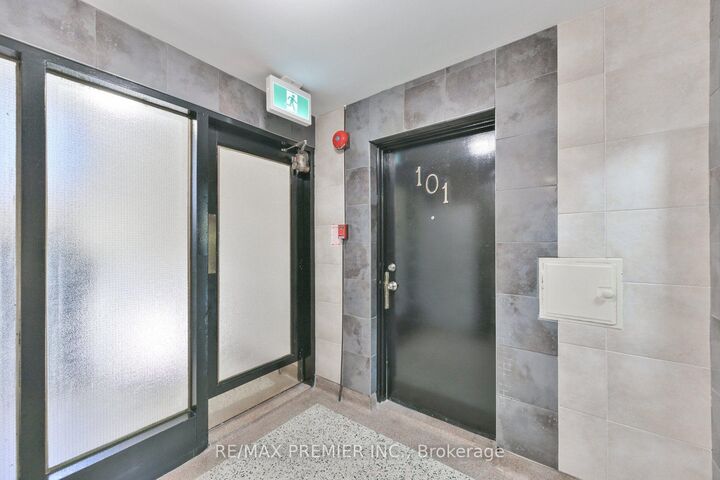 Property Photo:  10 Ellison Avenue 101  ON M3H 2J6 