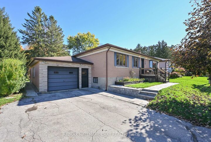 Property Photo:  51 William Street  ON L0M 1A0 
