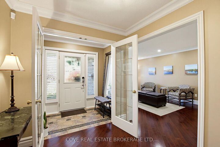 Property Photo:  91 Sunnyside Drive  ON N5X 3M4 