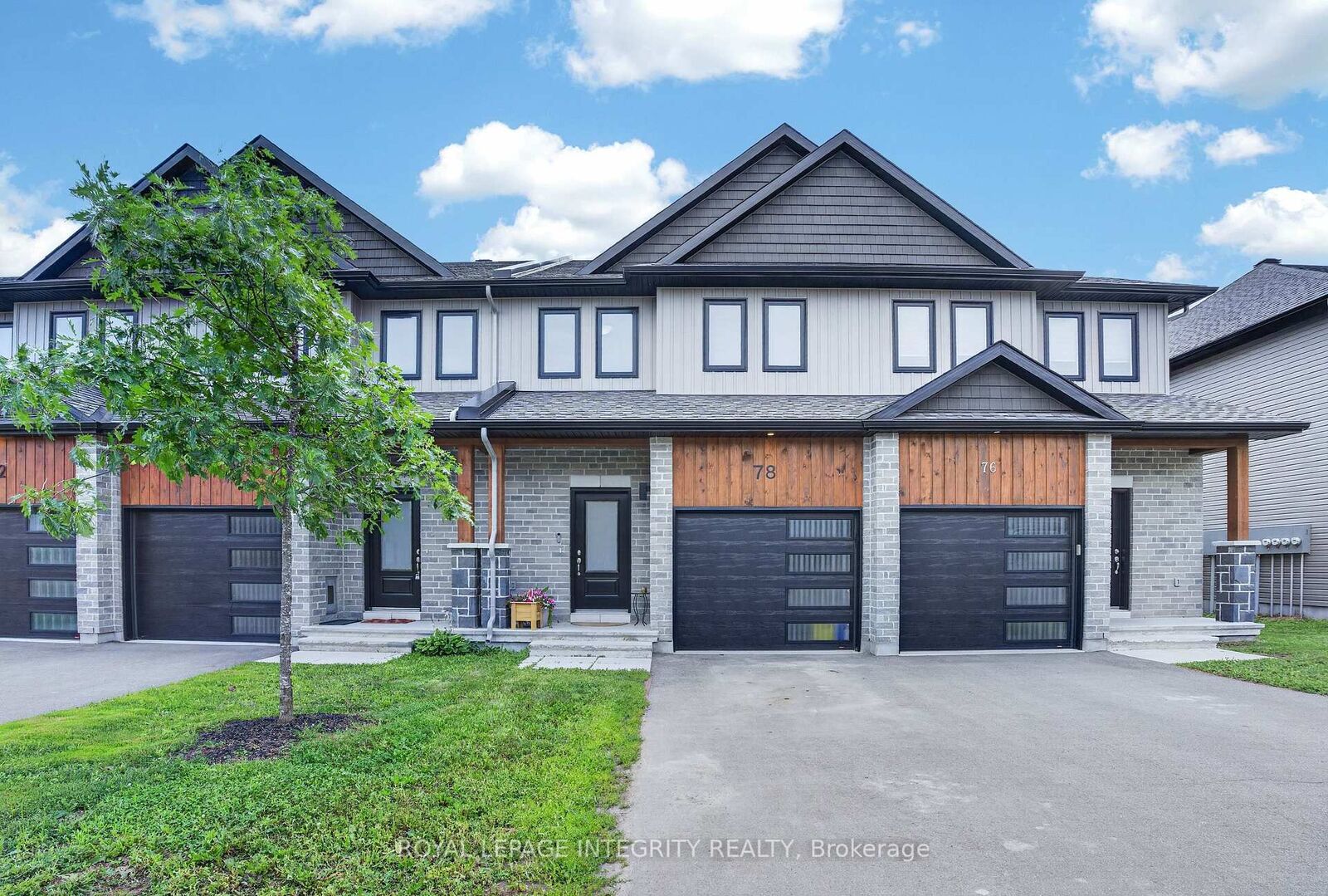 Property Photo:  78 O Donovan Drive  ON K7C 0S2 