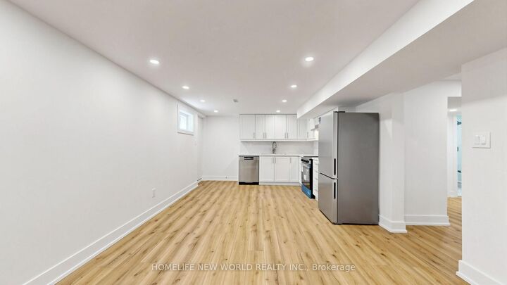 Property Photo:  29 Charnwood Place 1 Bedroom-Basement  ON L3T 5H2 