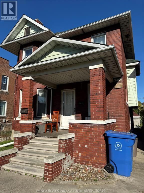 Property Photo:  646 Hall  ON N8M 2X6 