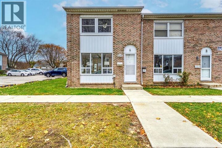 Property Photo:  860 Ross Avenue 4  ON N7T 7P5 