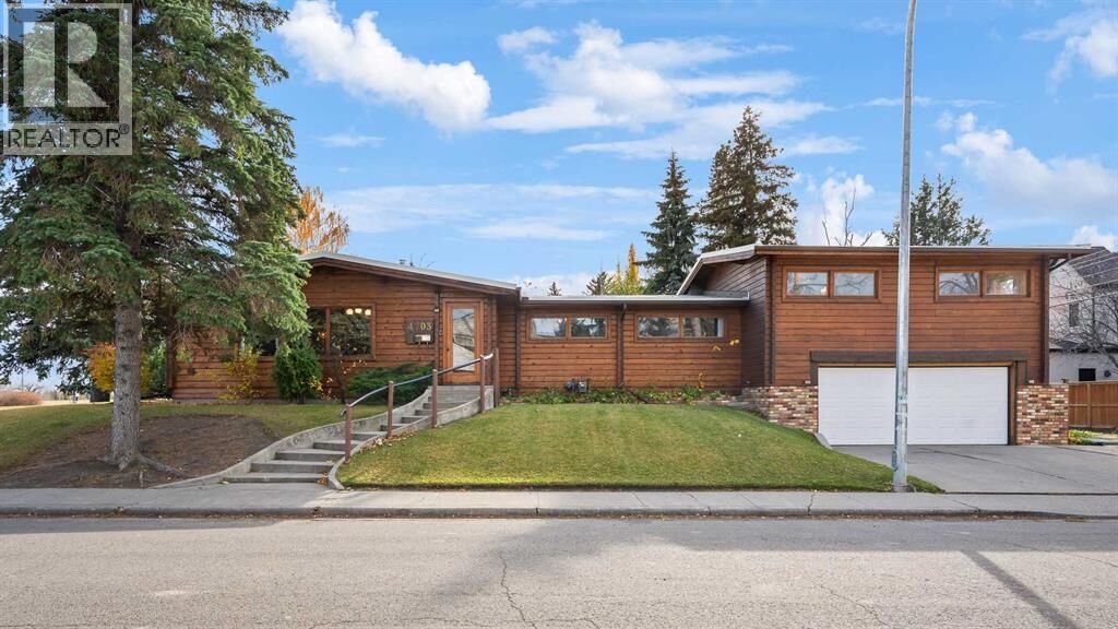 Property Photo:  4703 14A Street Southwest  AB T2T 3Y5 