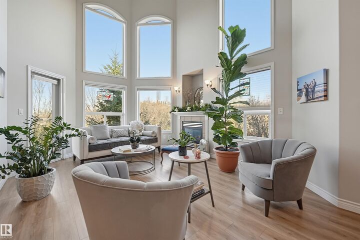 Property Photo:  9008 99 Avenue NW 427  AB T5H 4M6 