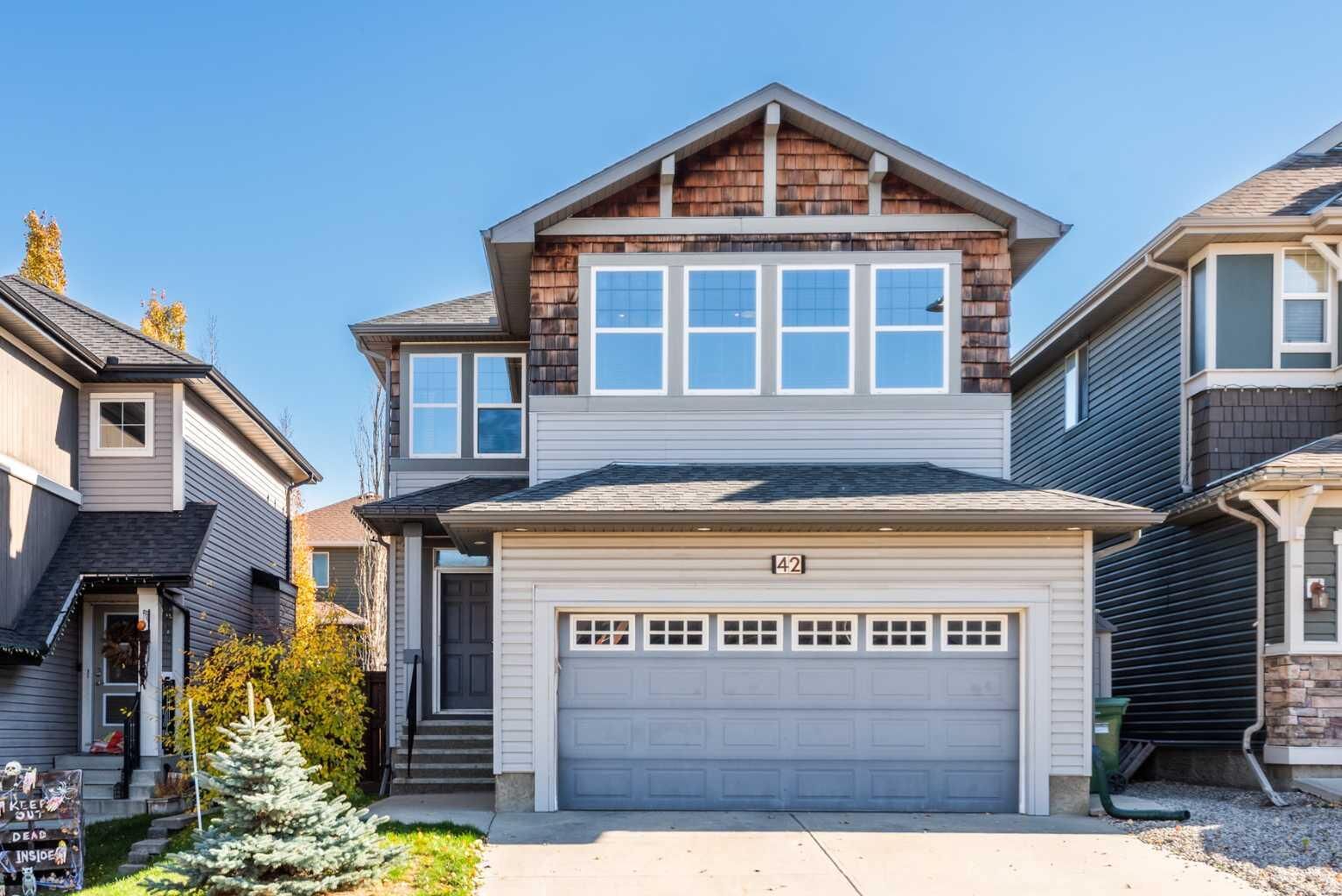 Property Photo:  42 Auburn Glen Circle SE  AB T3M 0K8 