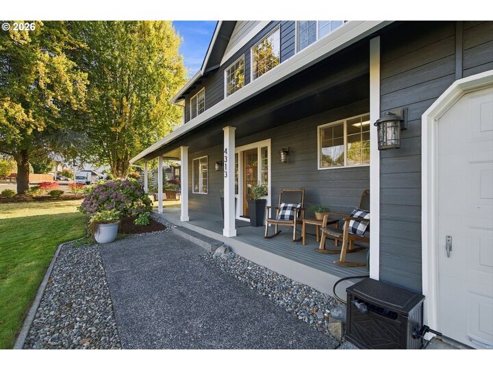 Property Photo:  4313 NE 126th St  WA 98686 