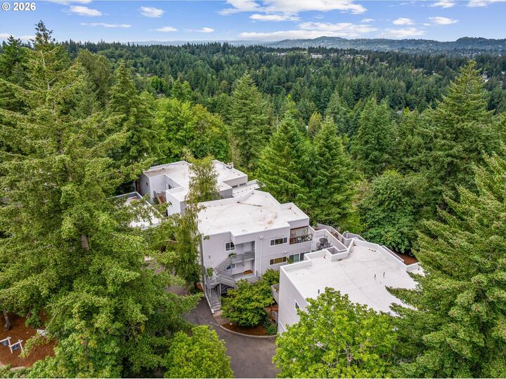 Property Photo:  48 Eagle Crest Dr 3D  OR 97035 