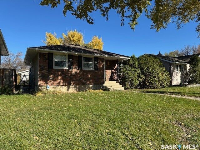 Property Photo: 5312 2nd Street SK S4T 0B8