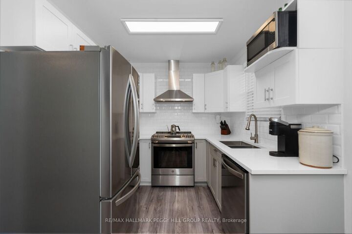 Property Photo: 74 Knicely Road ON L4N 6V4