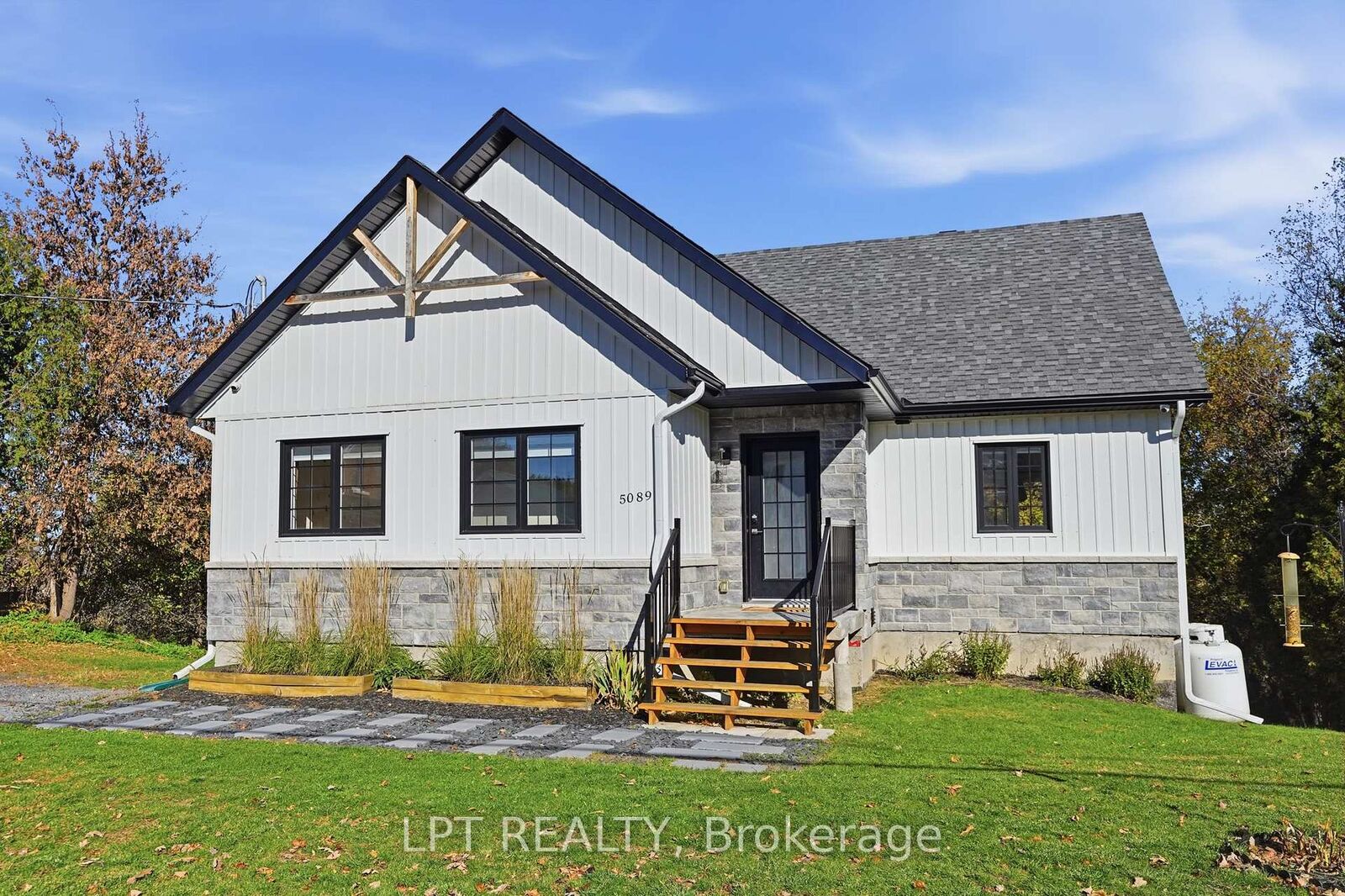 Property Photo:  5089 County Rd 10 Road  ON K0B 1G0 