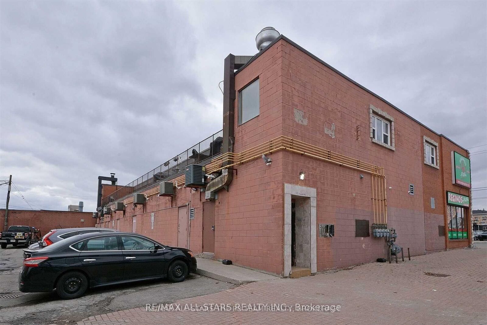 Property Photo:  52 August Avenue 202  ON M1L 3M9 