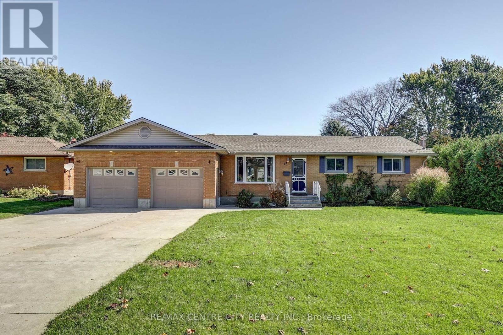 Property Photo:  68 Lois Avenue  ON N5R 5A4 